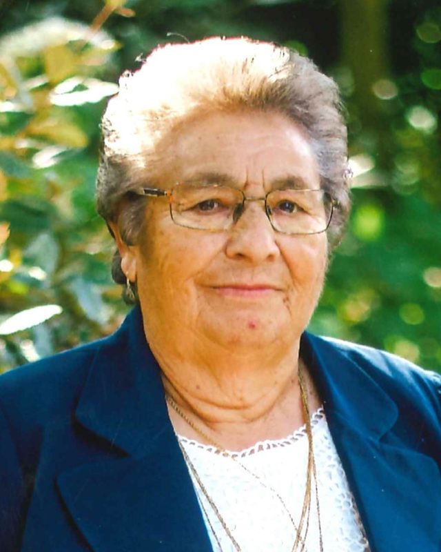 Adelina Ferreira dos Santos