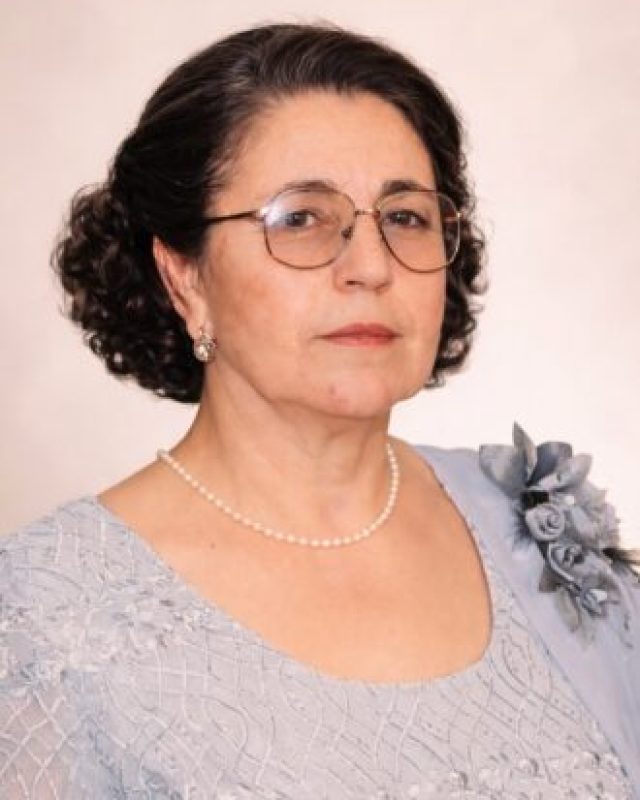 Albertina Machado de Azevedo